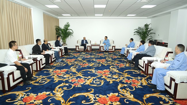 中鋁寧夏能源集團黨委書記、董事長丁吉林一行到萬基控股集團調(diào)研
