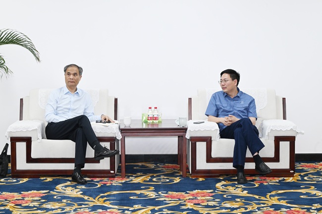 中原證券股份有限公司黨委副書記、總經(jīng)理李昭欣一行到萬(wàn)基控股集團(tuán)調(diào)研